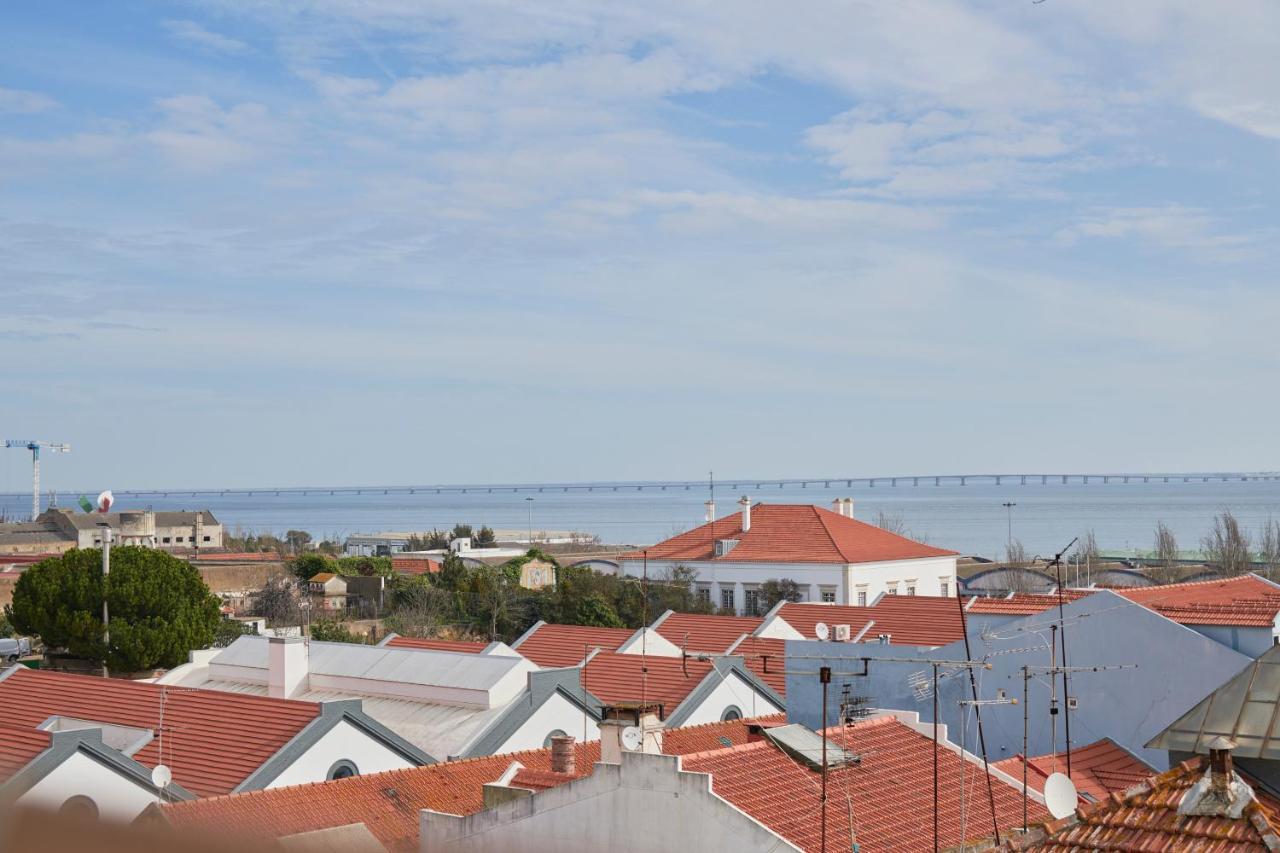 Bright Apt W Balcony, Ac, Parking, By Timecooler Lisboa Exterior foto